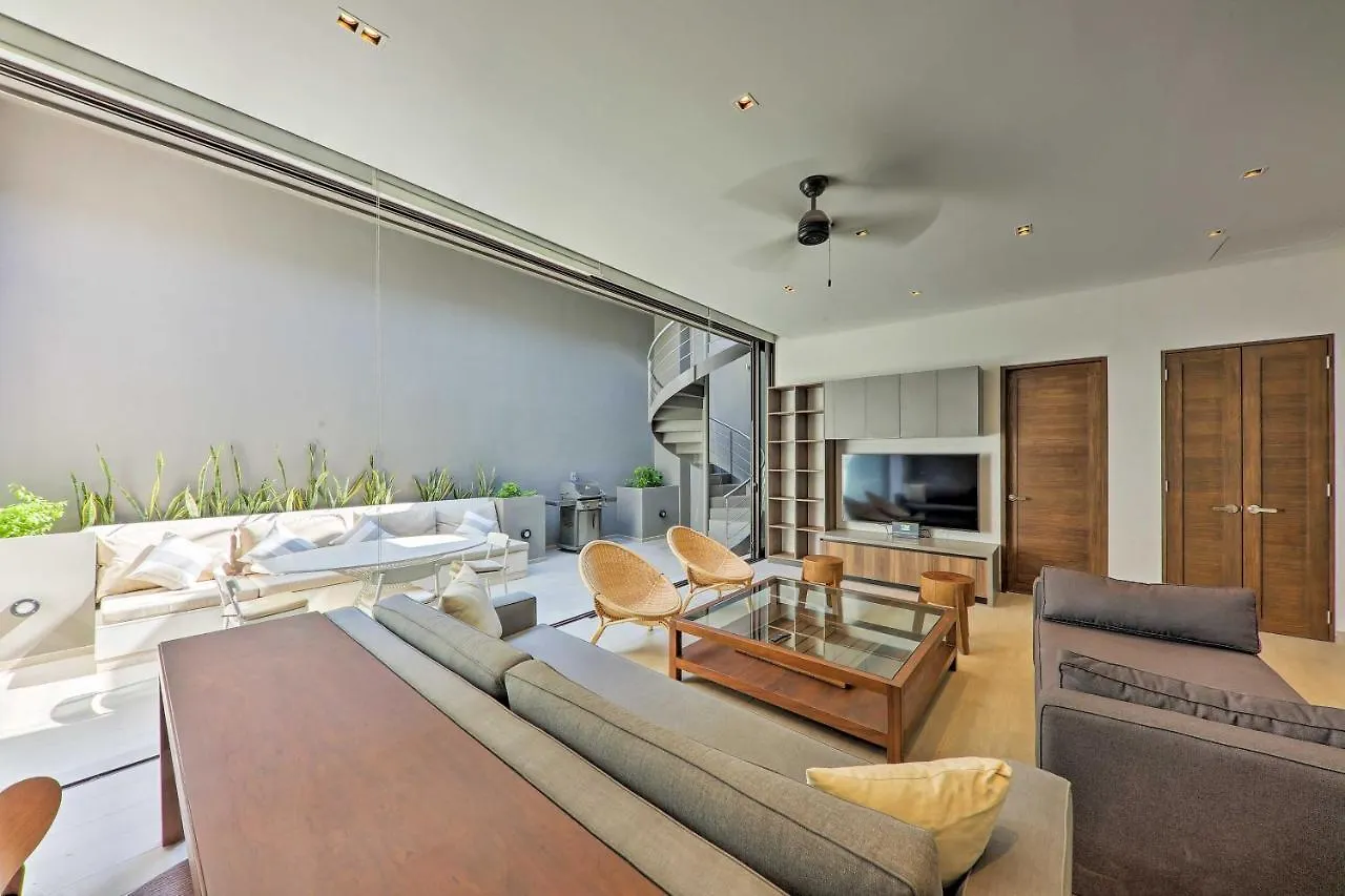 Apartamento Upscale Cabo Home With Jacuzzi, Above Puerto Paraiso Cabo San Lucas